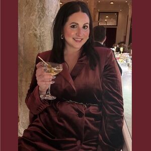 Meet your Posher, Whitney